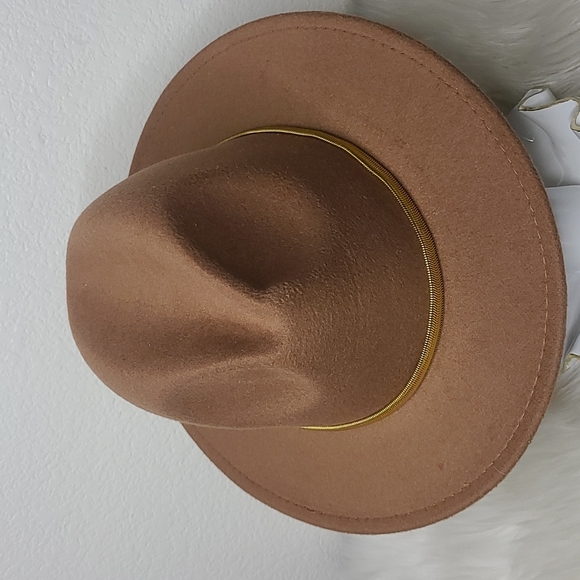 marc and mel Accessories - Chic Hat Light Brown Classic Everyday Gold Chain Band Dressy One Size Bohemian
